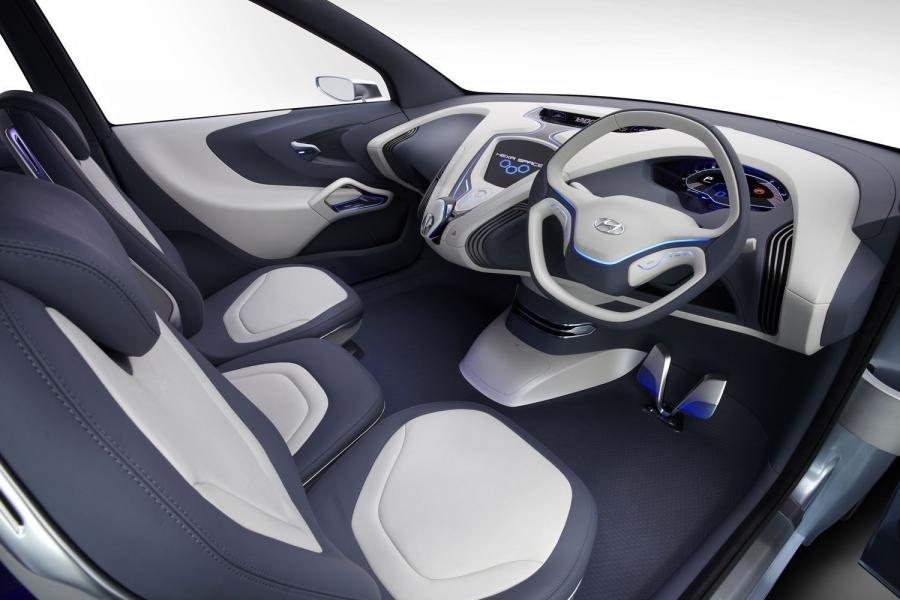  Hyundai Hexa Space Concept 2012 года  (фото 2 из 19)